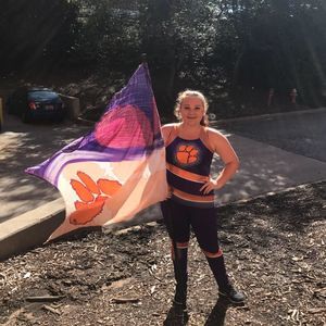 Meet your Posher, Carrie